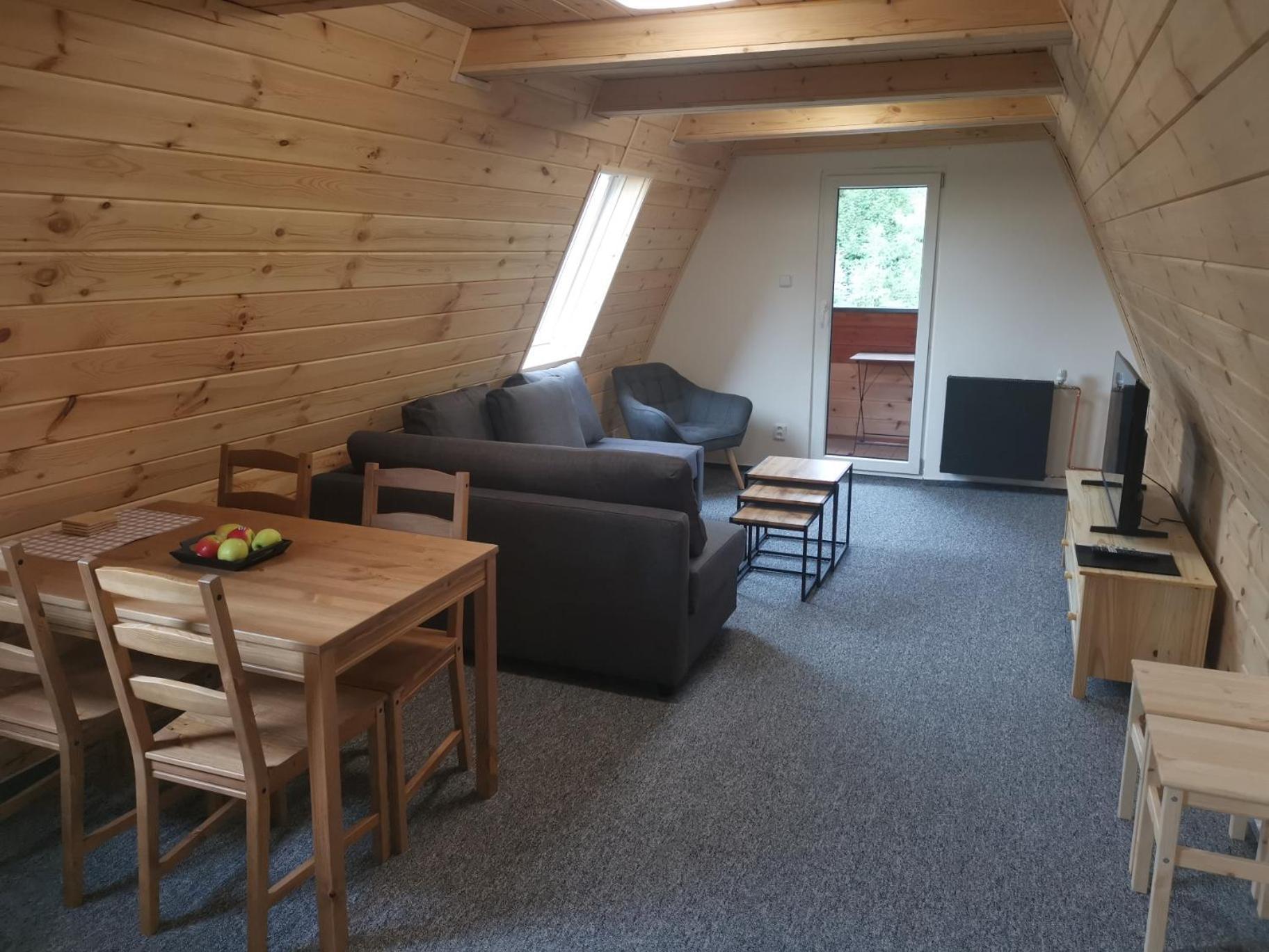 Wellness Pension Koliba Komorní Lhotka Extérieur photo