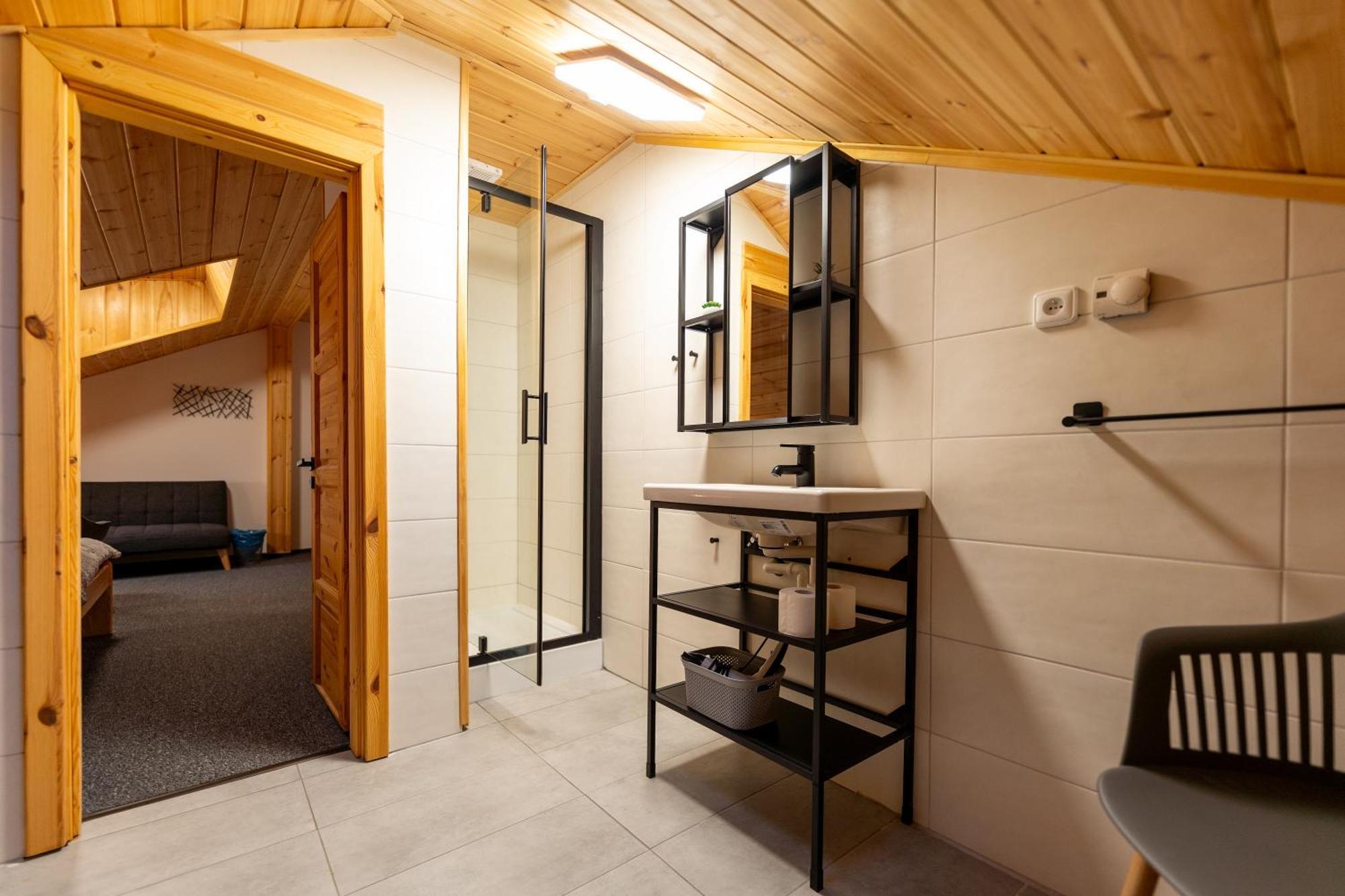 Wellness Pension Koliba Komorní Lhotka Extérieur photo